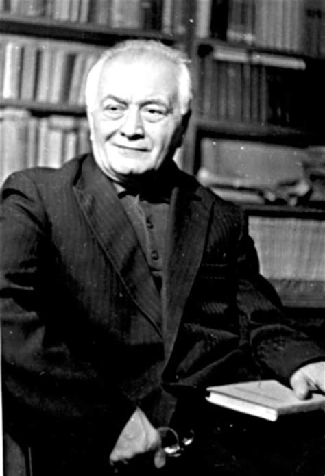 Abdulla Qahhor - Абдулла Қаҳҳор  (1907-1968)